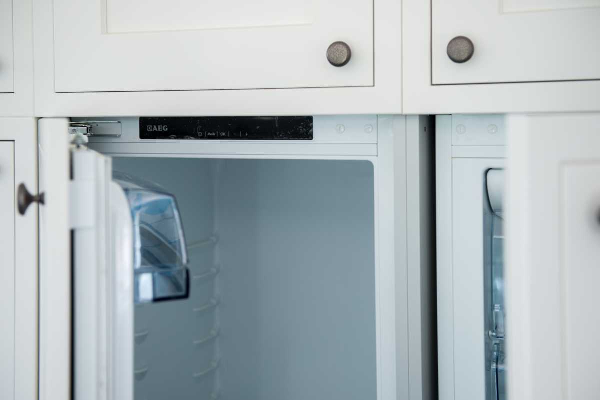 project 23 traditional in-frame kitchen - cabinet interior